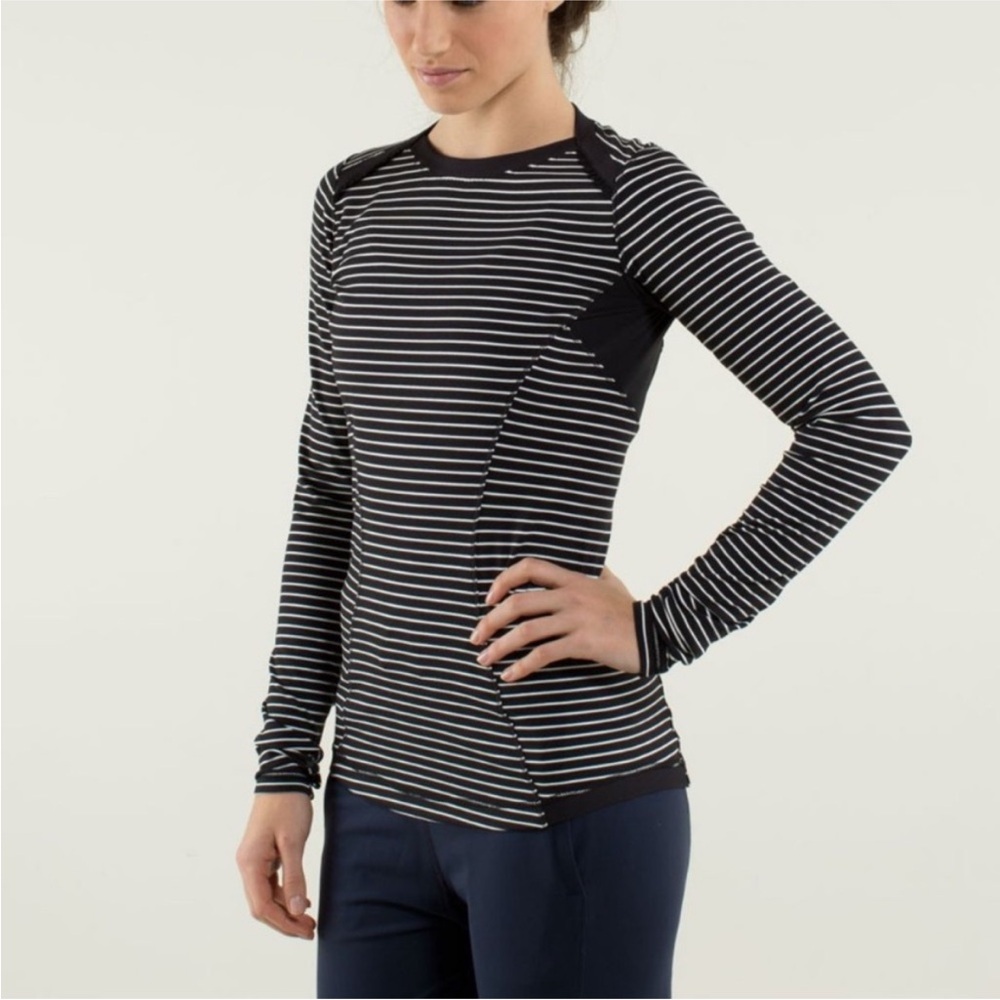 lululemon athletica Black and White Striped Long Sleeve Base Runner Tee - Picture 13 of 13
